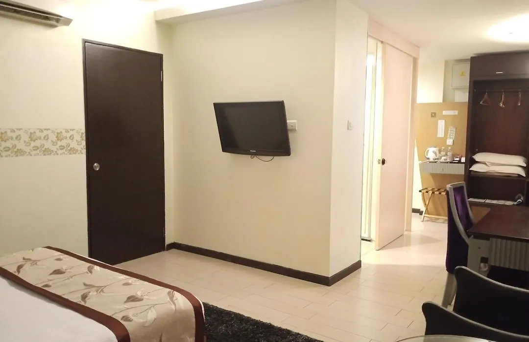 Shervinton Executive Boutique Hotel-1